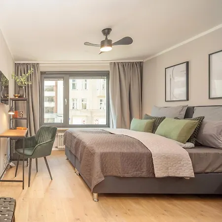 Modernes Im Hotelgebaeude - Eigenes Bad - 5 Min Zum Hauptbahnhof 4* Munich