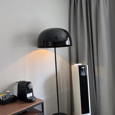 Hotel Modernes Im Hotelgebaeude - Eigenes Bad - 5 Min Zum Hauptbahnhof 4*