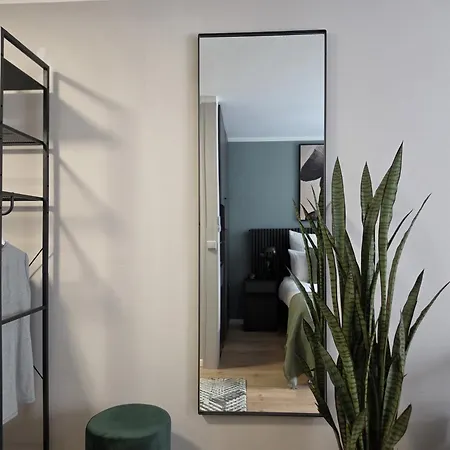 Hotel Modernes Im Hotelgebaeude - Eigenes Bad - 5 Min Zum Hauptbahnhof